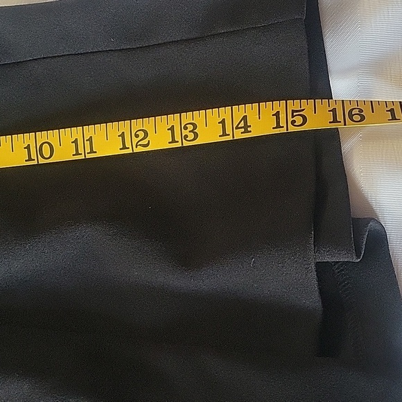 BOLD Elements Black Skort with Buckle Detail, Size: L - Picture 8 of 8